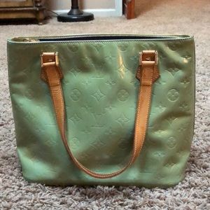 Louis Vuitton Houston Vernis purse